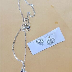 Dazzling Silver Necklace and Earring Set